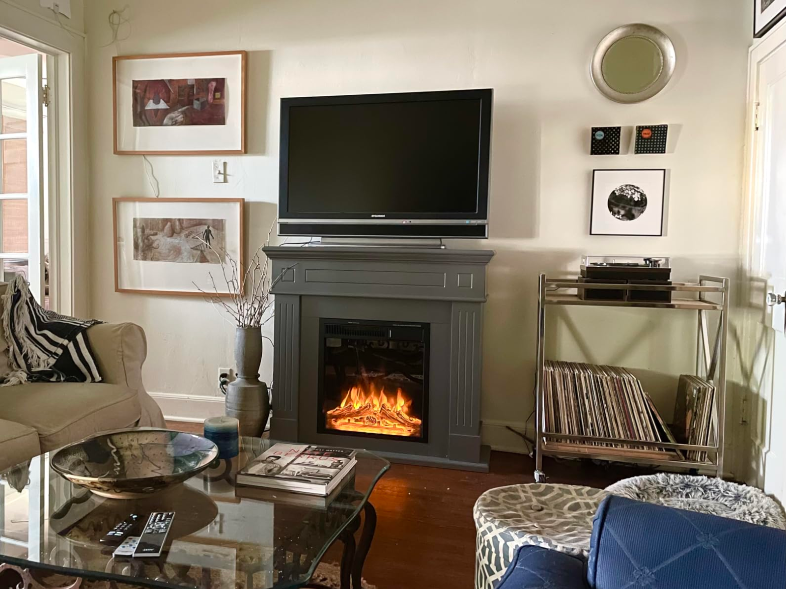 Mantel Electric Fireplaces for Small Spaces: Cozy Comfort Without the Bulk